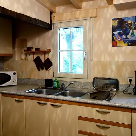 Les Jardins De Camelot לינה וארוחת בוקר 3*