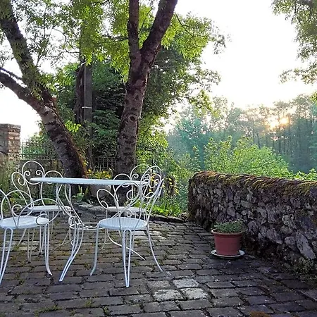 Bed and Breakfast Les Jardins De Camelot 3*