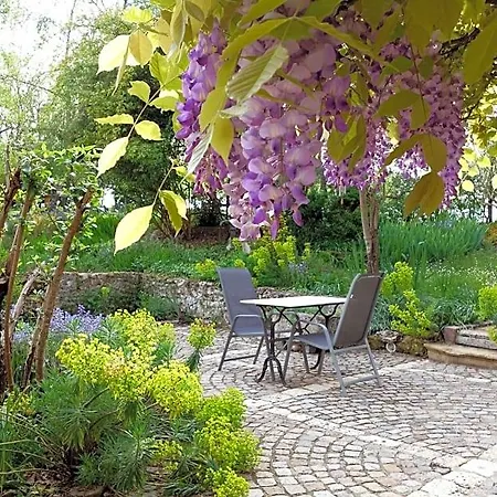 Les Jardins De Camelot 3* Villegouge