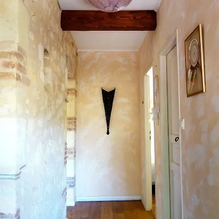 Bed & Breakfast Les Jardins De Camelot Villegouge