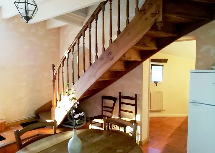 Les Jardins De Camelot 3*