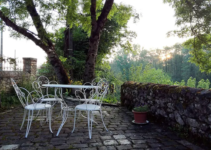 Les Jardins De Camelot 3* Villegouge