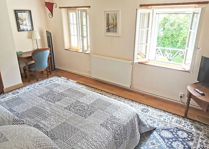 Les Jardins De Camelot 3*