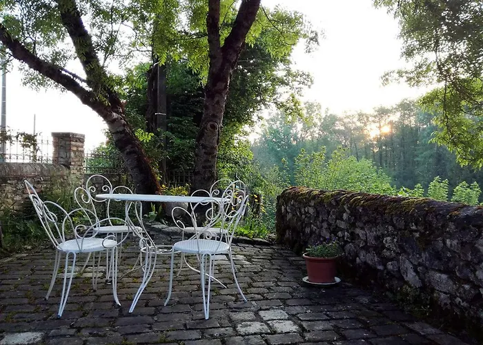 Les Jardins De Camelot 3* Villegouge