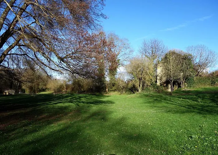Les Jardins De Camelot Villegouge